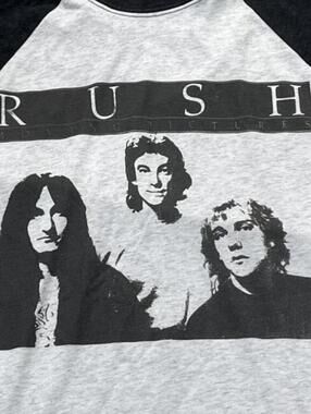 Rush Preowned Medium 3/4 Sleeve T-shirt